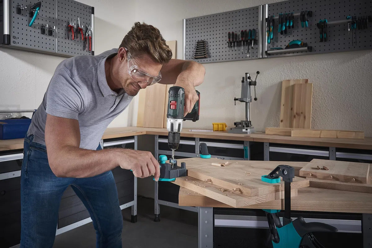 wolfcraft Maestro para espigado para ensamblar madera I 4640000 I Accesorio para uniones perfectas en T, de rincón y uniones de superficies de tablas I Para espigas de madera de 6, 8, 10 mm diametro