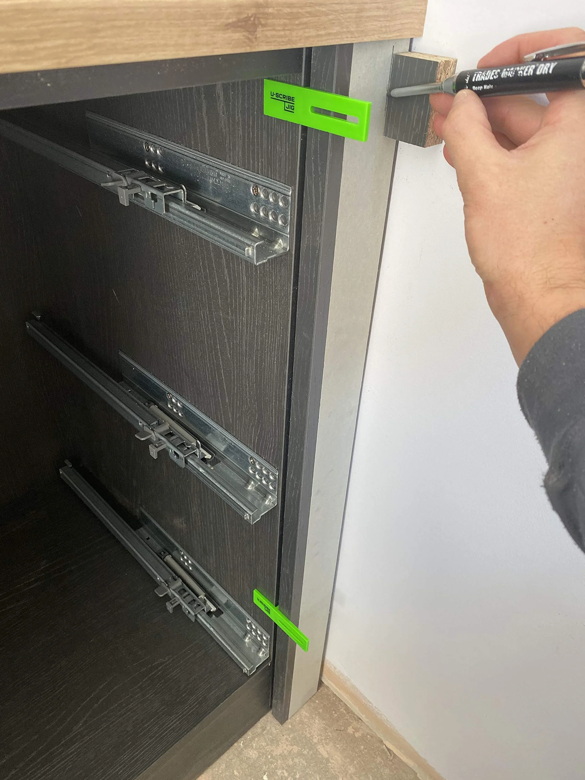 U-Scribe Jig Herramienta de Escritura, Juego de 3 plantillas de carpintería de 18 mm, la herramienta perfecta para cualquier instalador de cocina, dormitorio y muebles, rellenos, fascias y paneles