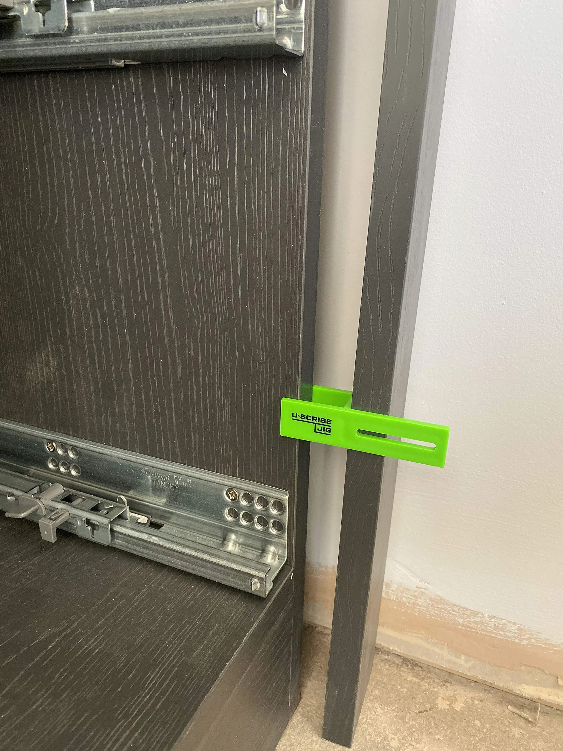 U-Scribe Jig Herramienta de Escritura, Juego de 3 plantillas de carpintería de 18 mm, la herramienta perfecta para cualquier instalador de cocina, dormitorio y muebles, rellenos, fascias y paneles