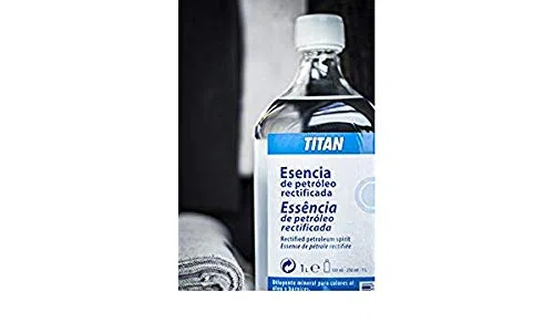 ESENCIA DE PETROLEO RECTIFICADA 250 ML TITAN
