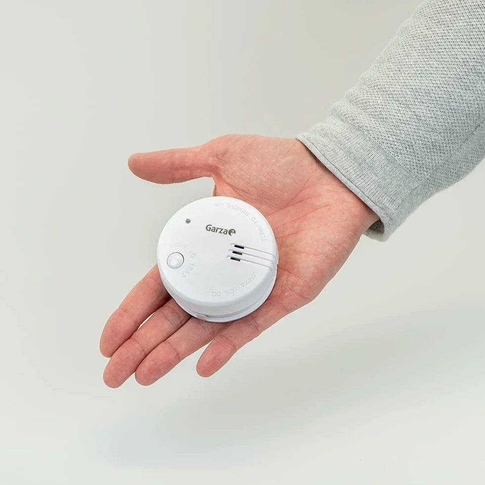 Garza - Pack de 2 Detectores de Humo Mini, Diseño Ultracompacto, Sensor Fotoeléctrico, Alarma 85dB, Batería 9V Incluida, Instalación sin Cables, Indicador LED y Botón Test